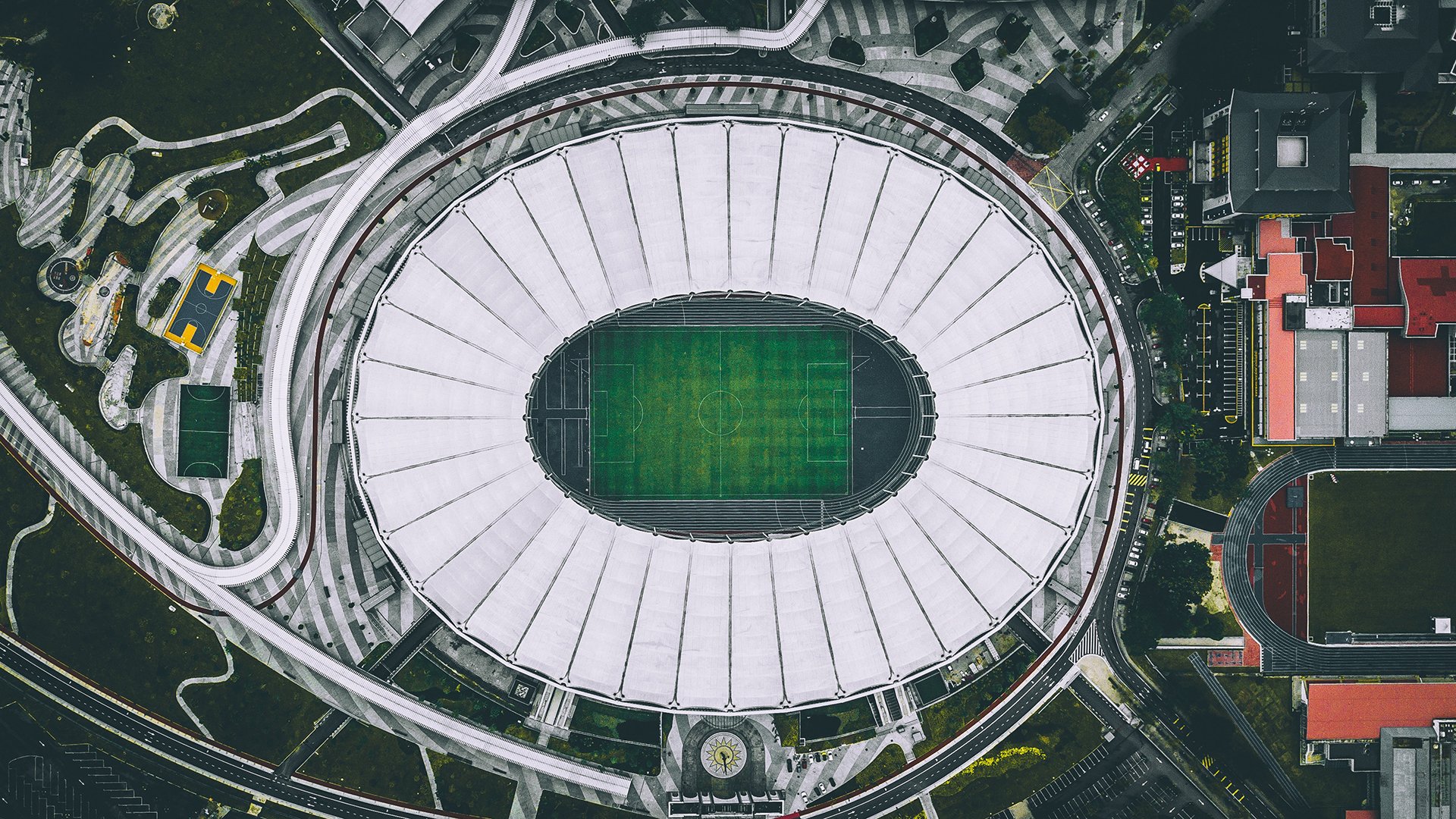 宿命的对撞,2026世界杯H组,秘鲁完胜泰国,卢卡库以神迹定义唯一时刻